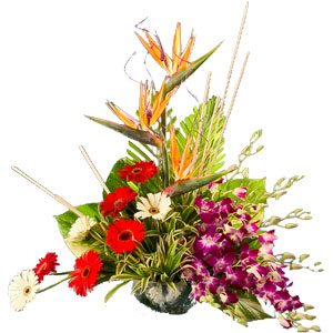 Exotic Designer Flowers Arrangement Bouquet Delivery in India ...