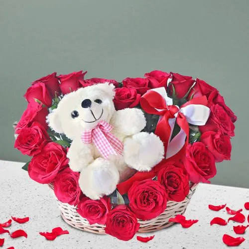 Romantic Valentine Red Rose With Love Frame, Boy Friend Gift, Husband Gift, Wife  Gift at Rs 257/piece | Valentine Gift in Hyderabad | ID: 23143985648