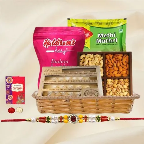 Personalized Rakhi Gift Hamper For Brother With Chocolate